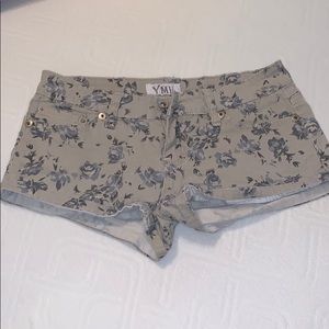 Floral pattern shorts